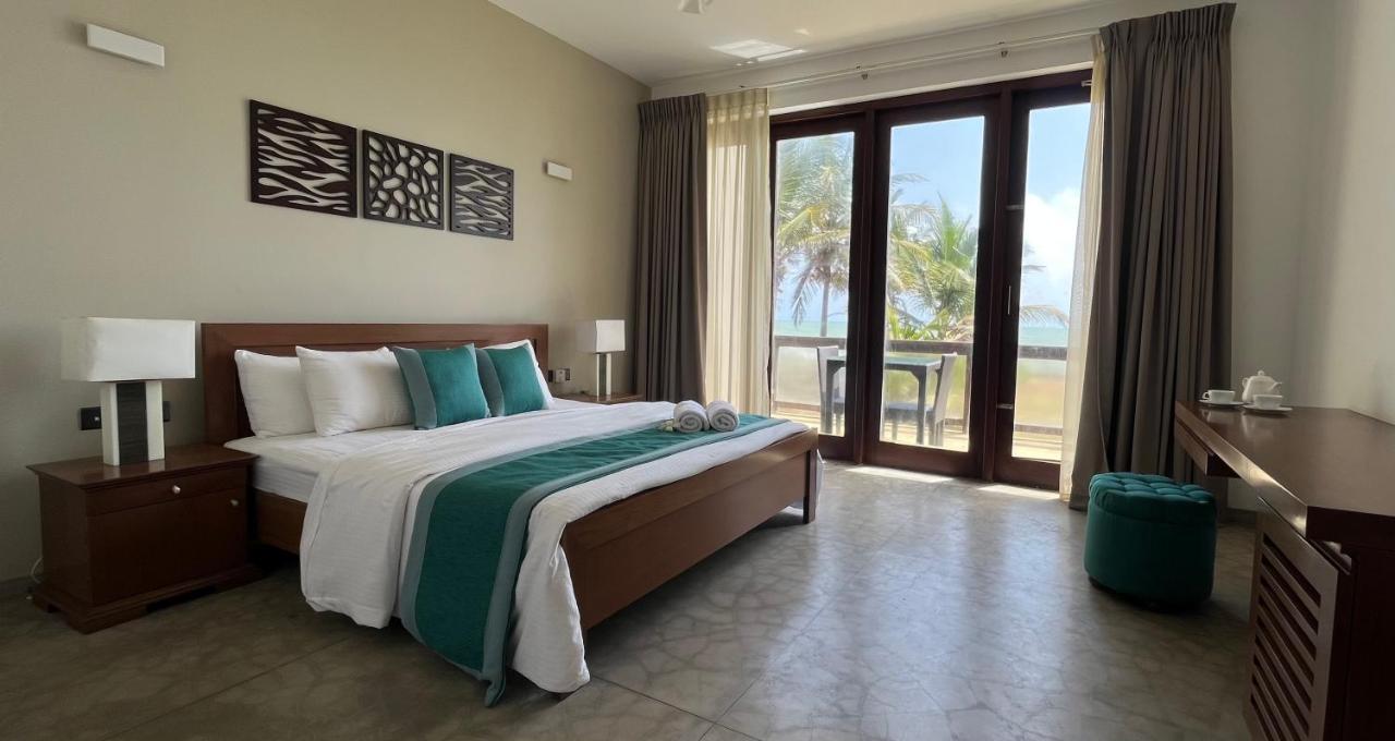 Driftwood Villa Pamunugama Exterior photo