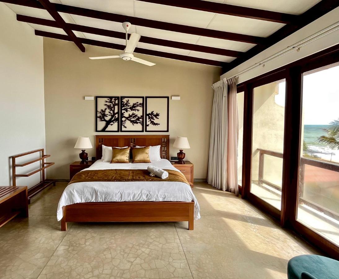 Driftwood Villa Pamunugama Exterior photo