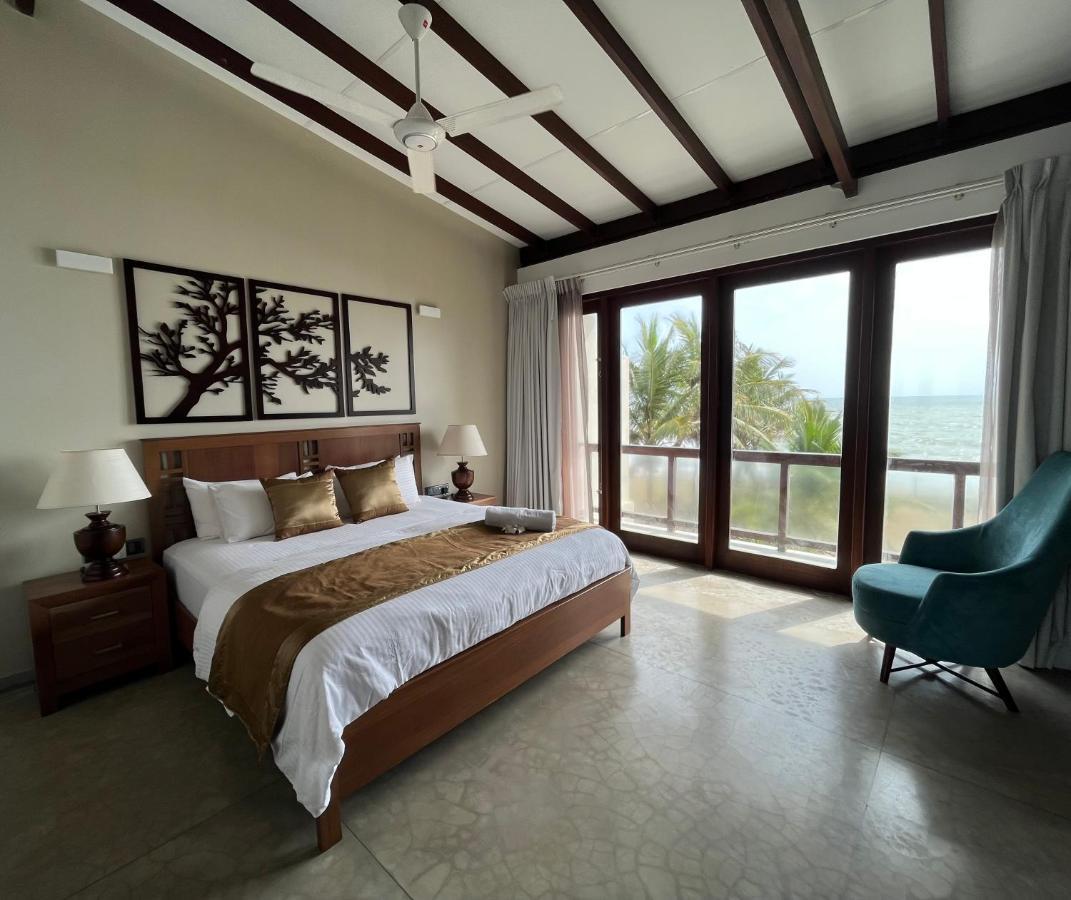 Driftwood Villa Pamunugama Exterior photo