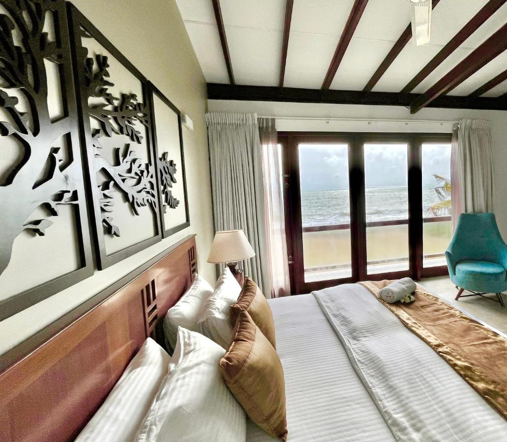 Driftwood Villa Pamunugama Exterior photo